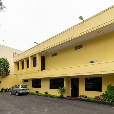 Reddoorz Plus Near Ancol Jakarta Buitenkant foto