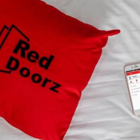 Reddoorz Plus Near Ancol Jakarta Buitenkant foto