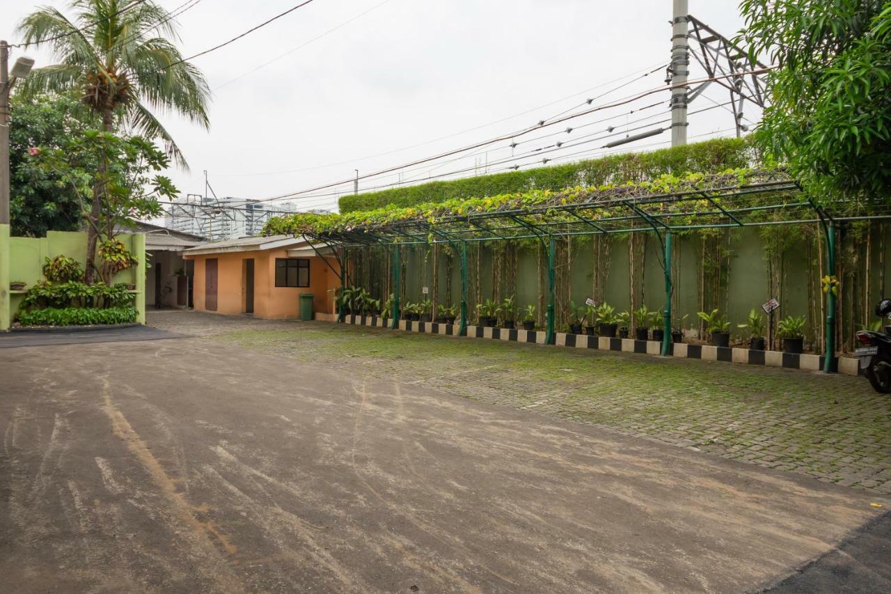Reddoorz Plus Near Ancol Jakarta Buitenkant foto